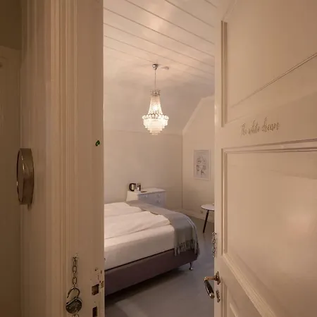 Arctic Garden Konukevi