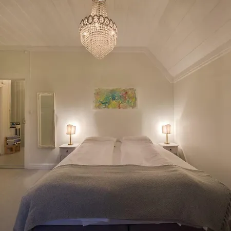 Arctic Garden Konukevi *