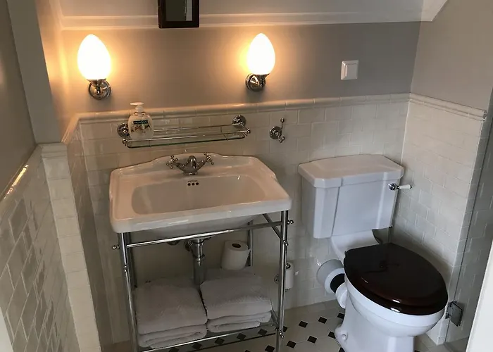 Arctic Garden בית הארחה *