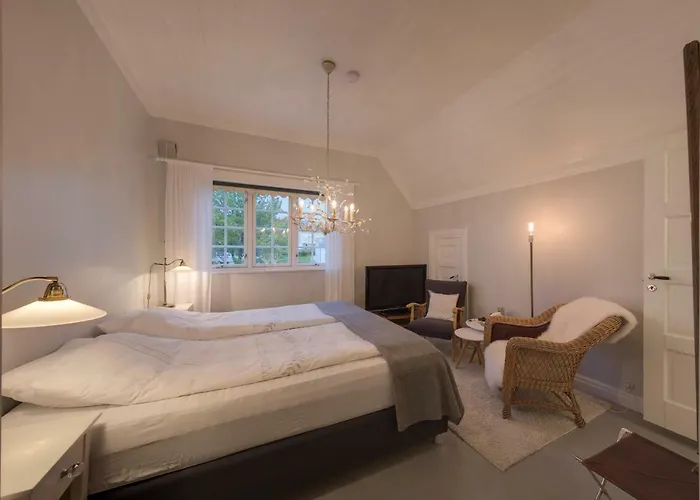 Arctic Garden בית הארחה