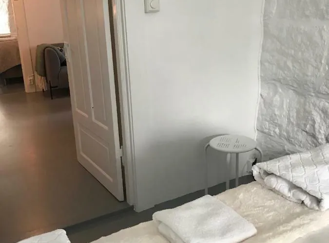 Arctic Garden בית הארחה