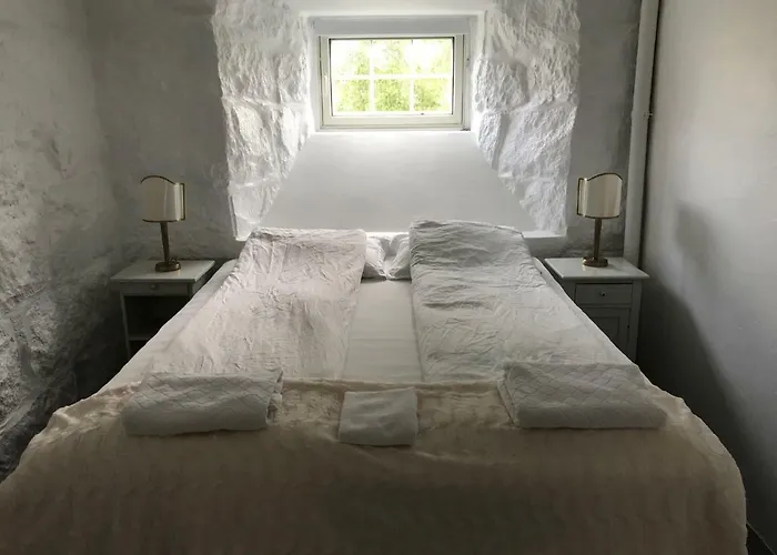 Arctic Garden Penzion Lodingen